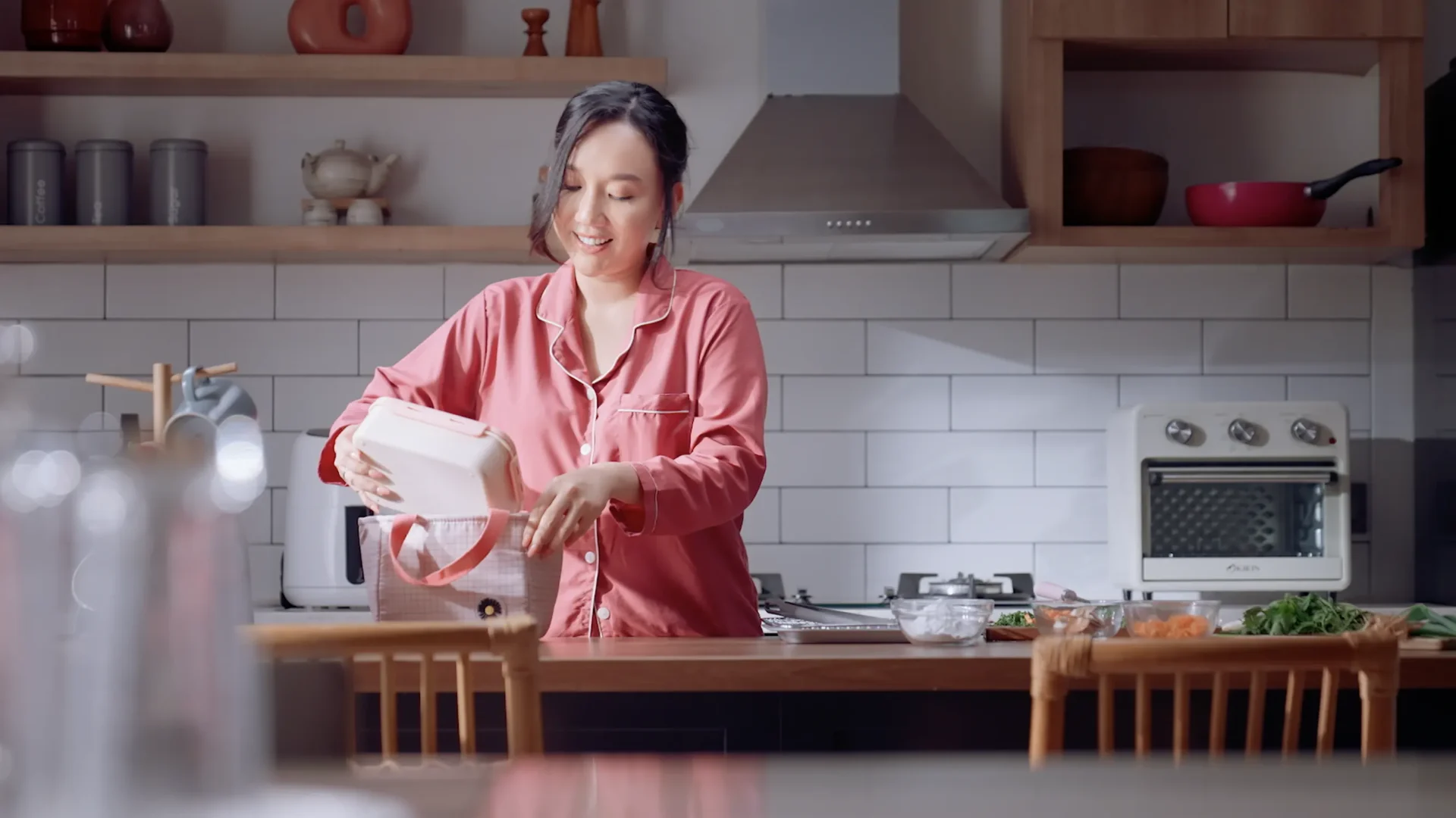 See how Sante Productions helped launch the Kirin Omni Oven through a high-impact commercial video, combining creative storytelling and digital strategy.
