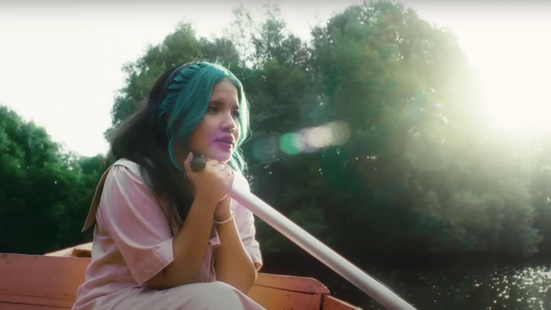 Discover how Sante Productions visualized Idgitaf's "Dermaga" music video, portraying the emotional journey of meetings and farewells.