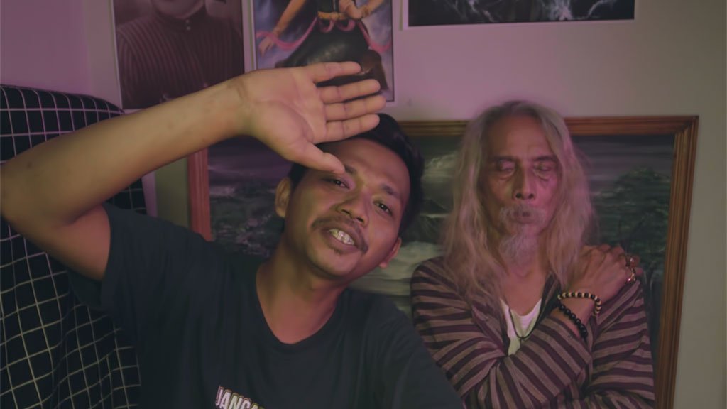 Sante Productions presents “Halo Sis Gan,” a 10-episode vertical web series about two sellers, a cursed object, and a supernatural twist in the world of online antiques.