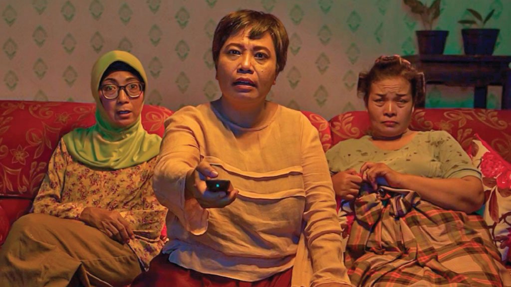 Sante Productions presents “Militan: Mamak-Mamak Metropolitan,” a 10-episode vertical comedy about three lively moms, unexpected friendship, and everyday urban chaos.